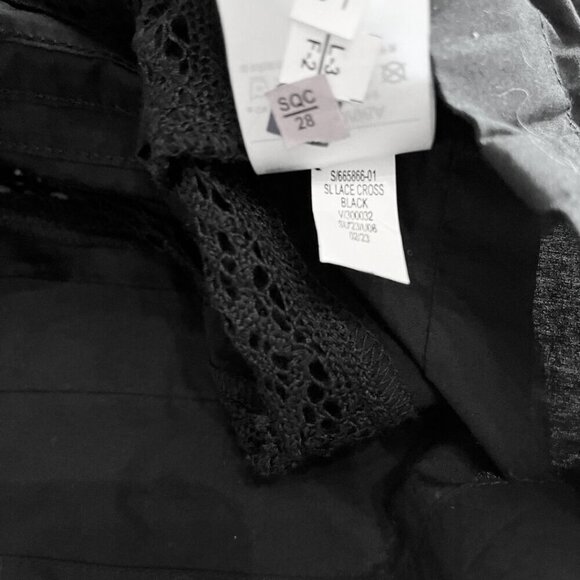 NWT GAP SUMMER 2023 BLACK COTTON HALTER OPEN BACK CROCHET TIERED MAXI DRESS - Picture 13 of 13